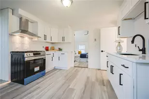 159 Dunnell Ave, Pawtucket, RI 02860 - Photo 9