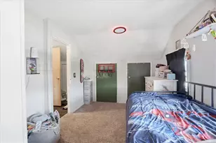 208 Simmonsville Ave, Johnston, RI 02919 - Photo 13