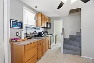 208 Simmonsville Ave, Johnston, RI 02919 - Photo 3