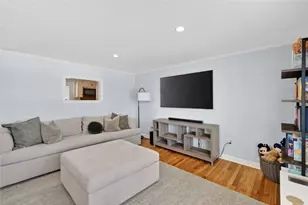 92 Locust St, Portsmouth, RI 02871 - Photo 9