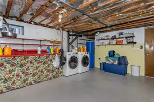 275 Columbus Ave, Pawtucket, RI 02861 - Photo 15