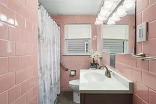 39 Clinton St, Pawtucket, RI 02861 - Photo 5