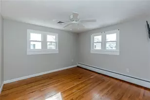 266 Vineyard Rd, Warwick, RI 02889 - Photo 19