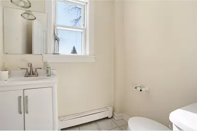 20 Mount Pleasant View Avenue, Cumberland, RI 02864 - Photo 9