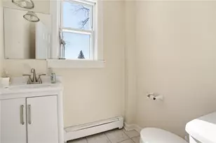 20 Mt Pleasant View Ave, Cumberland, RI 02864 - Photo 9