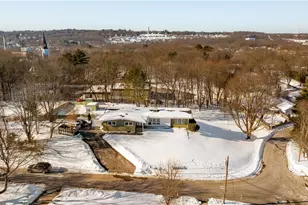 1 Barway Ln, Cumberland, RI 02864 - Photo 3