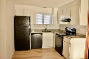 76 Batcheller Ave, Cranston, RI 02920 - Photo 3