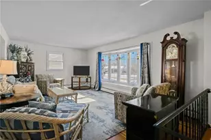 11 Barton Ln, Middletown, RI 02842 - Photo 7