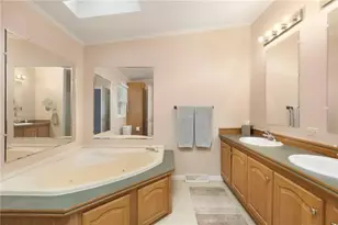 8 King Philip Rd, Coventry, RI 02816 - Photo 29