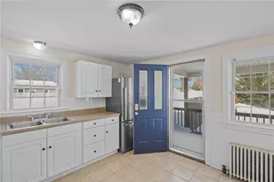 65 Almy St, Warwick, RI 02886 - Photo 13