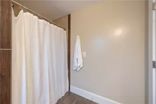 200 Woodward Ave, East Providence, RI 02914 - Photo 15