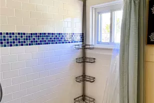 11 Hammond St, Newport, RI 02840 - Photo 11