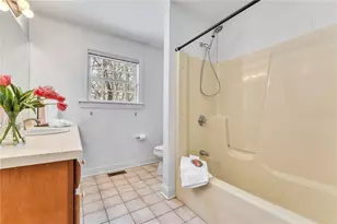 15 Jessica Ln, South Kingstown, RI 02879 - Photo 31