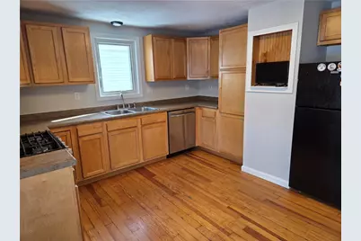 64 Holburn Avenue, Cranston, RI 02910 - Photo 5