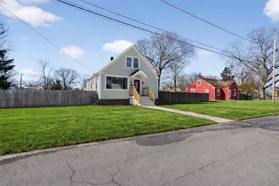 211 Pinnery Avenue, Warwick, RI 02886 - Photo 9