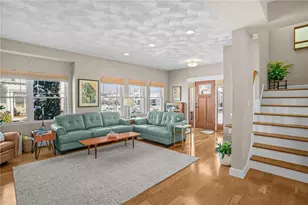 32 Morningside Dr, North Kingstown, RI 02852 - Photo 7