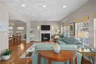 32 Morningside Dr, North Kingstown, RI 02852 - Photo 3