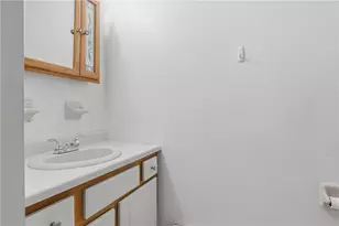 200 Manville Hill Unit 41 Bldg B Rd, Cumberland, RI 02864 - Photo 13