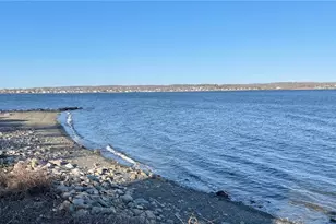 38 Morningside Ln, Portsmouth, RI 02871 - Photo 31