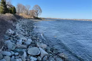 38 Morningside Ln, Portsmouth, RI 02871 - Photo 21