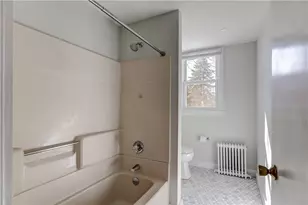 38 Morningside Ln, Portsmouth, RI 02871 - Photo 17