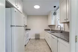 38 Morningside Ln, Portsmouth, RI 02871 - Photo 5