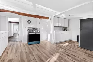 1382 Hope St, Bristol, RI 02809 - Photo 3