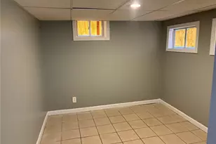 610 Killingly St, Johnston, RI 02919 - Photo 7