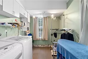 29 Jenks Ave, Central Falls, RI 02863 - Photo 39