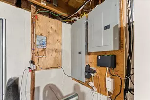 217 Belvedere Dr, Cranston, RI 02920 - Photo 29