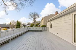 217 Belvedere Dr, Cranston, RI 02920 - Photo 31