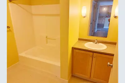 200 Clarke Road #208, Narragansett, RI 02882 - Photo 5