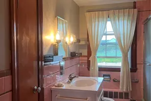 556 Metacom Ave, Bristol, RI 02809 - Photo 13