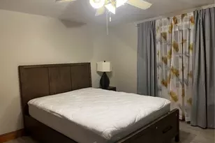 556 Metacom Ave, Bristol, RI 02809 - Photo 15