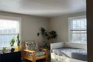 556 Metacom Ave, Bristol, RI 02809 - Photo 5