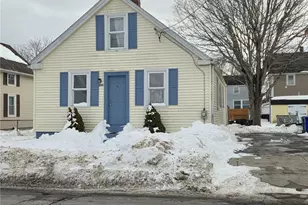 236 State St, Bristol, RI 02809 - Photo 1