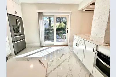 141 Elton Street, Providence, RI 02906 - Photo 5