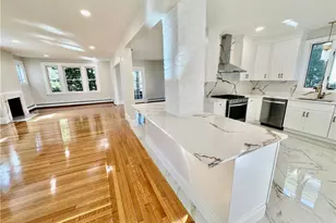 141 Elton St, Providence, RI 02906 - Photo 3