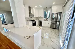 141 Elton St, Providence, RI 02906 - Photo 9