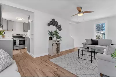 10 Booth Avenue, East Providence, RI 02915 - Photo 9