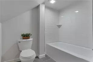 10 Booth Ave, East Providence, RI 02915 - Photo 15