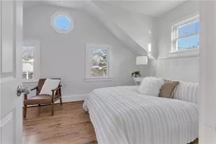 10 Booth Ave, East Providence, RI 02915 - Photo 11