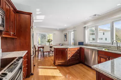 421 Bellevue Avenue #3B, Newport, RI 02840 - Photo 9