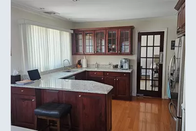 421 Bellevue Avenue #3B, Newport, RI 02840 - Photo 3