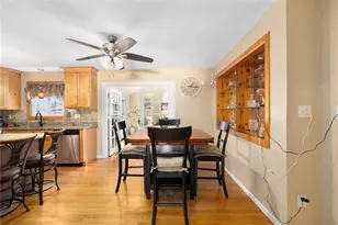 55 Togansett Rd, Providence, RI 02910 - Photo 7