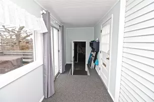 139 Coggeshall Ave, Newport, RI 02840 - Photo 43