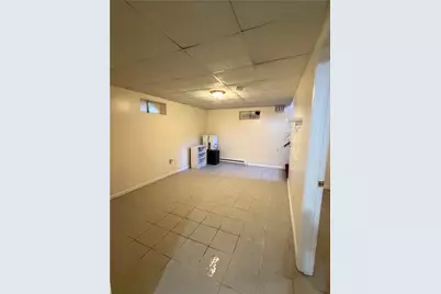 1302 Elmwood Avenue, Providence, RI 02910 - Photo 29