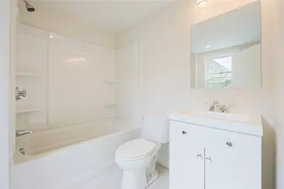 529 Wood Street #2, Bristol, RI 02809 - Photo 11