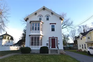 24 Arnold St, Lincoln, RI 02865 - Photo 11