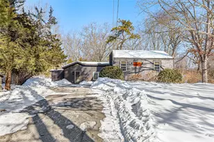 155 Stillwater Rd, Smithfield, RI 02917 - Photo 3